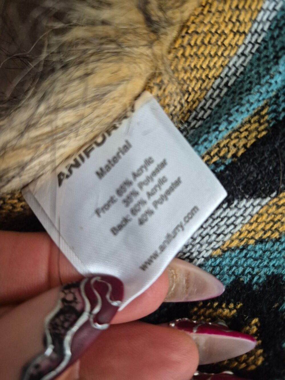 Faux Fur & Southwest Pattern Throw Blanket - Cozy & Stylish Reversible Design By - Picture 6 of 6